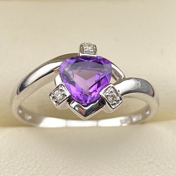 Vtg. 14K White Gold FP Friedman's Inc. 0.75 ct Amethyst & 3 Diamond Ring Sz. 7 - Picture 8 of 15